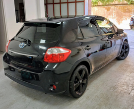 Auris