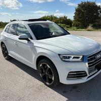 Audi Q5 40 TDI  204 CV Quattro S-tronic S-Line