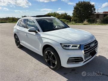 Audi Q5 40 TDI  204 CV Quattro S-tronic S-Line