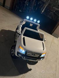 Macchina tipo Jeep 2 posti