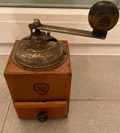 Macinacaffè manuale antico in legno - vintage