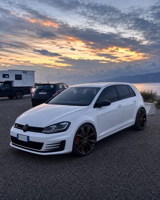 Volkswagen Golf 7 1.6 TDI 115 CV