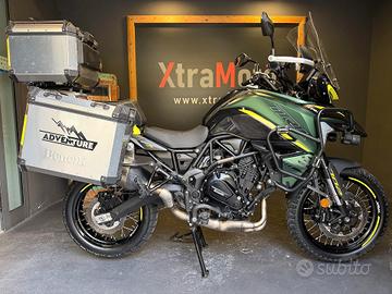 Benelli TRK 702X (2023 - 25) Moto FULL, molti acce