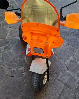 MOTO PEG PEREGO per bimbi 2-6 anni.Nuovissima