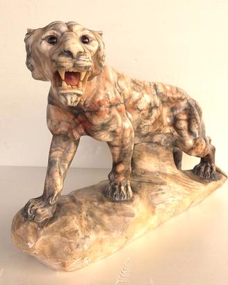 Grande Tigre Ruggente in Marmo Arabescato