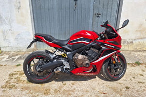 Honda cbr 650r-2021