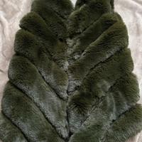 Pellicia eco smanicata