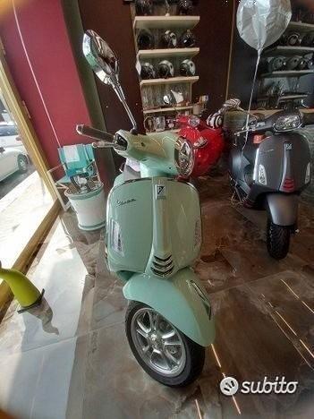 Vespa Verde  MercadoLibre 📦