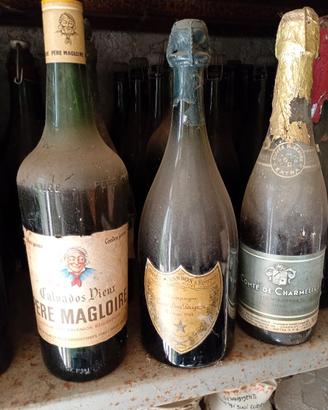 BOTTIGLIE  DI VINO E LIQUORI ANNI 60-70-80