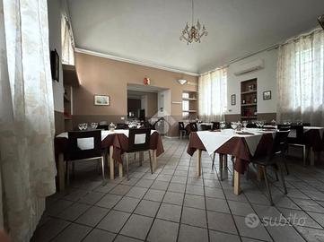 MULTILOCALE A VESPOLATE