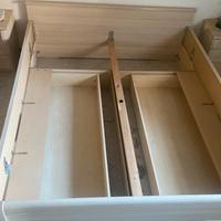 Struttura letto matrimoniale con cassettoni