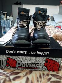 scarpe di lavoro nuovo