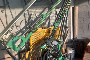 Braccio tosasiepe potatore trattore