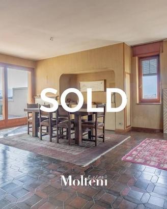 Attico / Mansarda di 235 m² con 5 locali a Lecco
