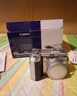 Canon PowerShot G6 con accessori