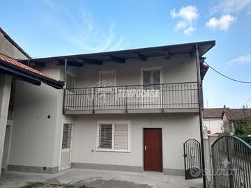 TERRATETTO CON CORTILE PRIVATO A BOSCONERO