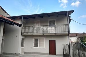 TERRATETTO CON CORTILE PRIVATO A BOSCONERO