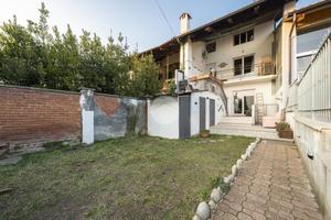 CASA SEMINDIPENDENTE A RIVOLI