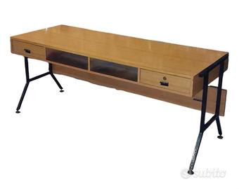 Scrivania vintage 