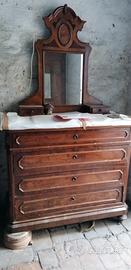 Camera Antica in Noce – Comò, Comodino e Armadio