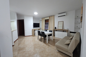 200 MT da Piazza Santa Maria di Gesù