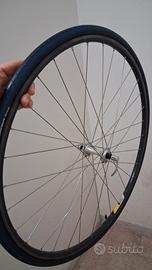 Ruota anteriore completa nuova 