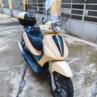 Scooter Beverly Tourer 250 ie