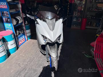Yamaha T Max 560 - 2021