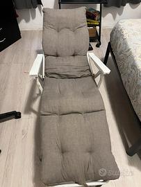 Sedia a sdraio pieghevole con materassino