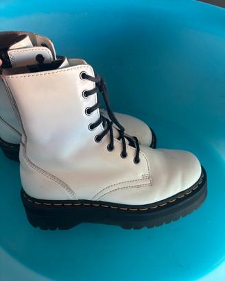 Dr Martens con platform buanche