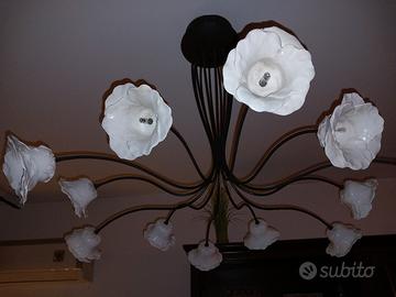 Due lampadari uguali da soffitto per interno