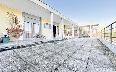 VILLA DI TESTA IN RESIDENCE DI SOLE 3 FAMIGLIE