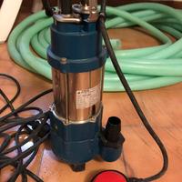 Pompa a sommergibile per emergenza