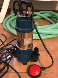 Pompa a sommergibile per emergenza