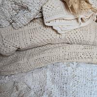 Tovaglie e coperte in pizzo