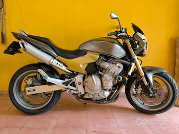 Honda hornet 600 DPM Race