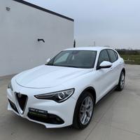 Alfa Romeo Stelvio 2.2 Turbodiesel 150 CV AT8 RWD 