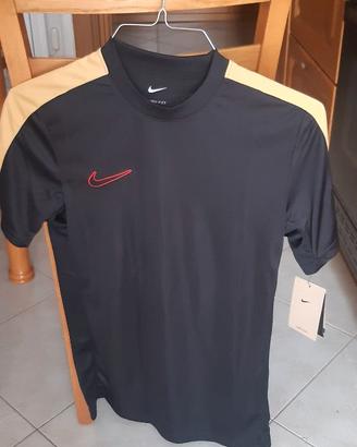 Maglia Nike sportiva