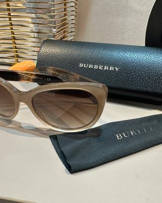 Occhiali sole Burberry modello B 4224 donna