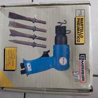 Martello a compressore, e pistole. 