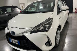 Toyota Yaris 1.5 Hybrid 5 porte Business