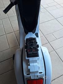 Vespa elettrica per bambini 