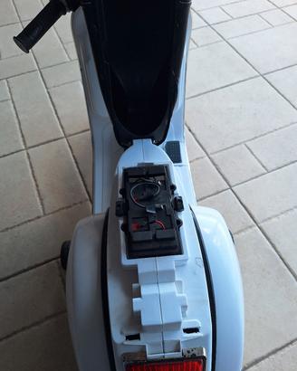 Vespa elettrica per bambini 