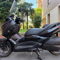 Yamaha X-Max 300 - 2000