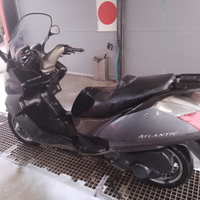 Aprilia Atlantic 250