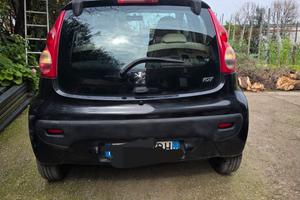 prugeot 107 a benzina 