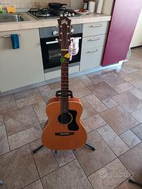 Chitarra acustica Guild