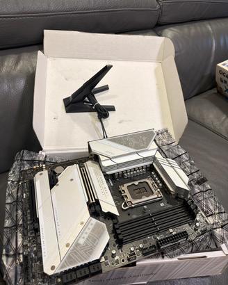Scheda Madre MSI MPG Z790 EDGE TI MAX WIFI