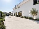 locale-commerciale-600-mq-via-ripuaria-varcatur