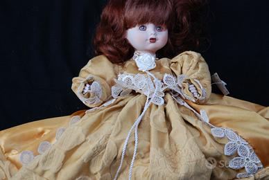 Bambole in porcellana di capodimonte